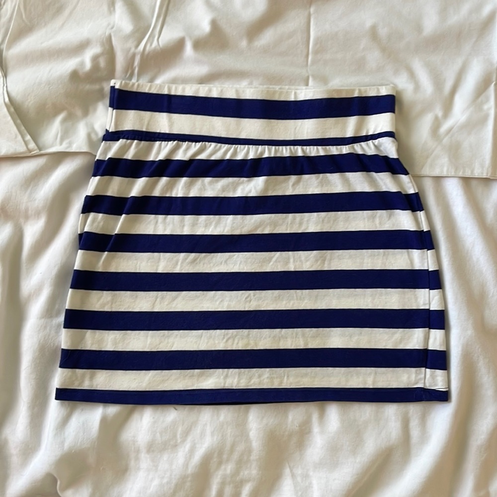 Mini striped pencil skirt!